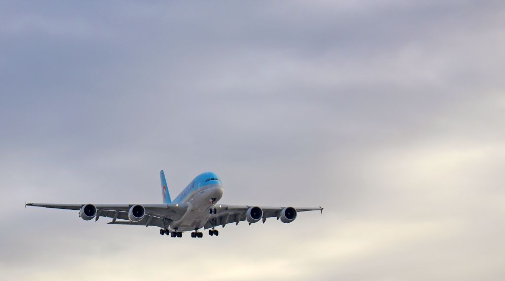 Airbus A380-800 (HL7611)