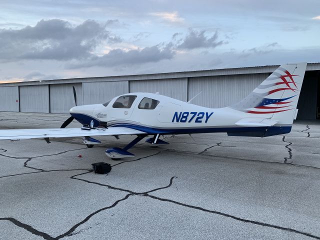 Cessna 400 (N872Y)