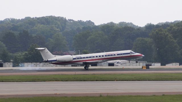 Embraer ERJ-135 (N843AE) - I am pretty sure this is actually an ERJ140.