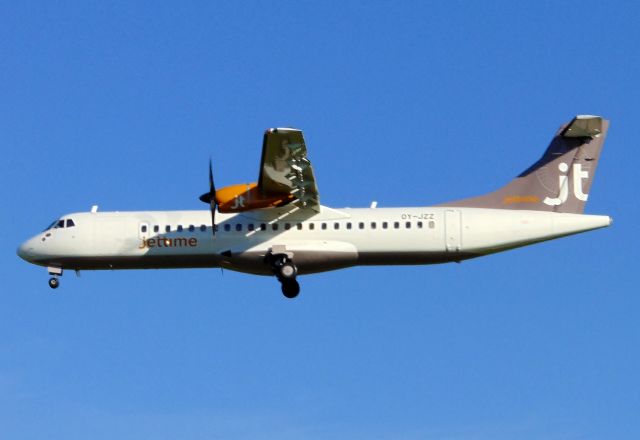 ATR ATR-72 (OY-JZZ)