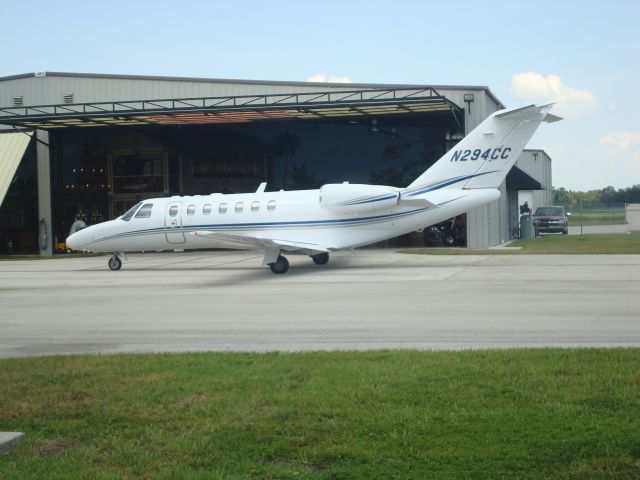 Cessna Citation CJ3 (N294CC) - 7/29/10    M.Roblett