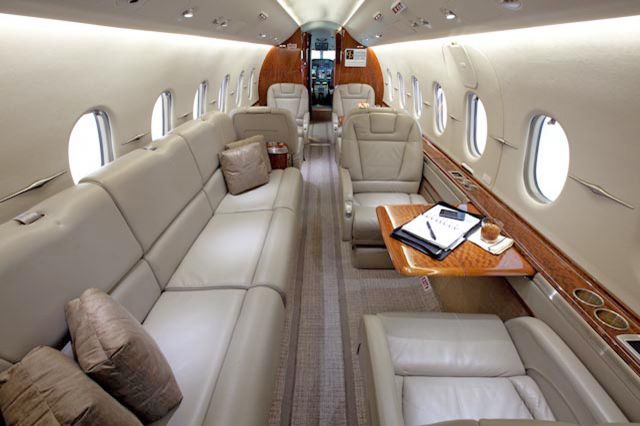 Hawker Beechcraft 4000 (N986JC)