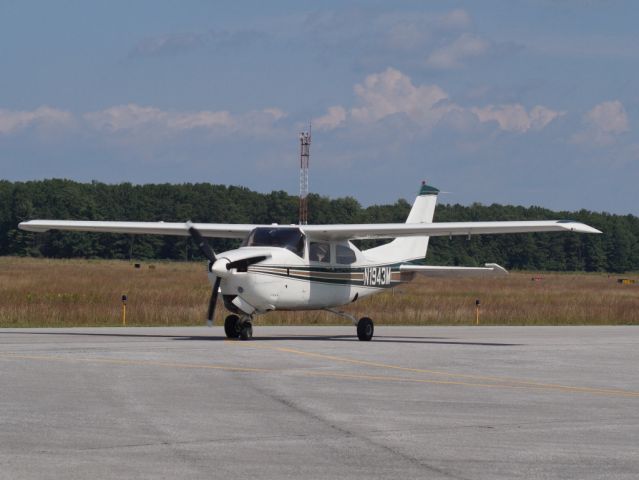 Cessna Centurion (N1943M) - Taken at Saratoga County Airport on Aug.9,2017