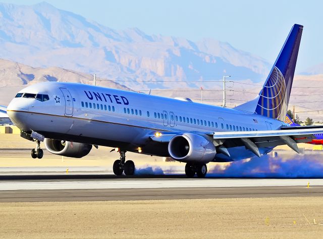 Boeing 737-900 (N53442) - United Airlines Boeing 737-924/ER N53442 / 0442 (cn 33536/3027)  Las Vegas - McCarran International (LAS / KLAS) USA - Nevada, June 16, 2011 Photo: Tomás Del Coro