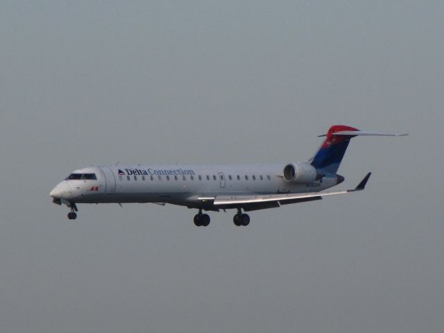 Canadair Regional Jet CRJ-700 (N659EV)