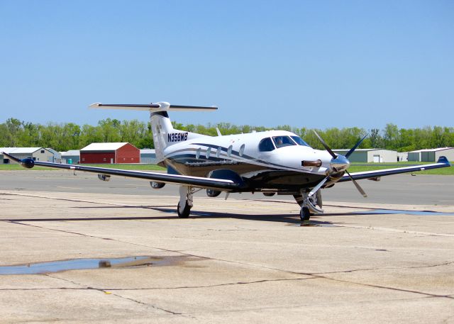 Pilatus PC-12 (N358MB) - At Downtown Shreveport.