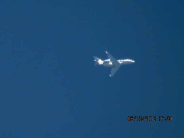 Bombardier Challenger 300 (N1HP)