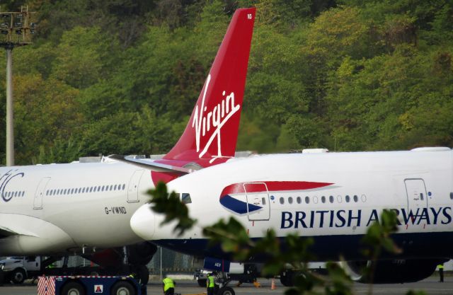 Boeing 777-200 (G-RAES)