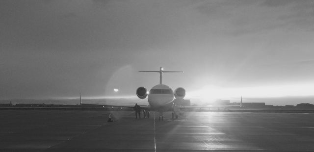 Canadair Challenger —