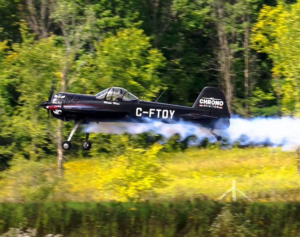 YAKOVLEV Yak-55 (C-FTOY)