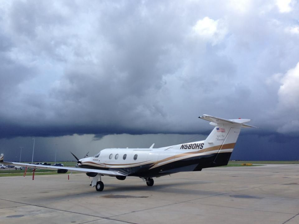 Pilatus PC-12 (N580HS) - Just beat the weather!