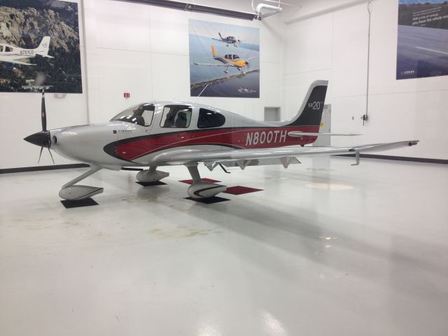 Cessna Skyhawk (N800TH)