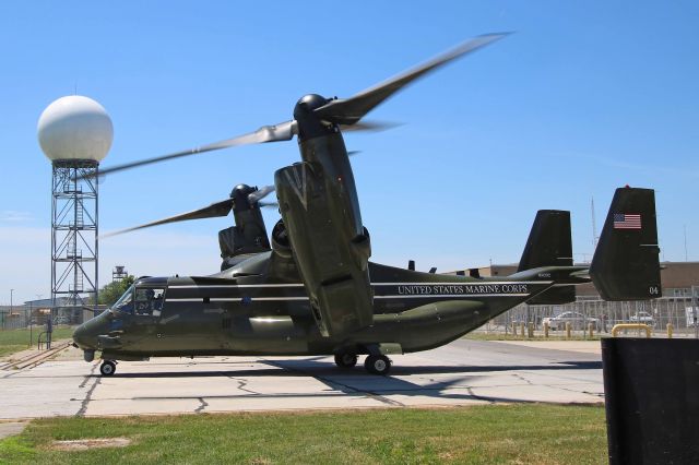 Bell V-22 Osprey (16-8292) - A USMC MV-22B, from HMX-1, Marine Helicopter Squadron One, Quantico, VA, taxiing out from NASA for departure on 14 Jul 2019.