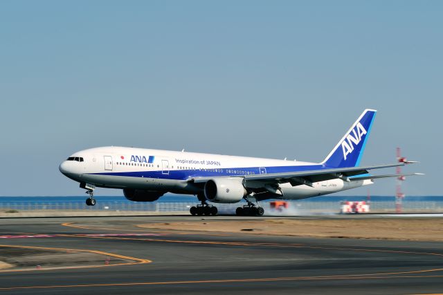 Boeing 777-200 (JA743A)