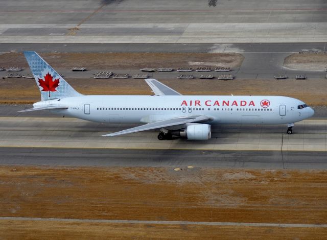 BOEING 767-300 (C-FPCA)