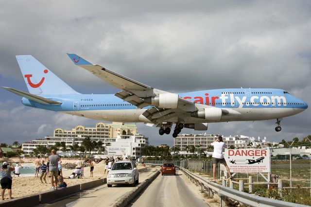 Boeing 747-400 (F-HSEX)