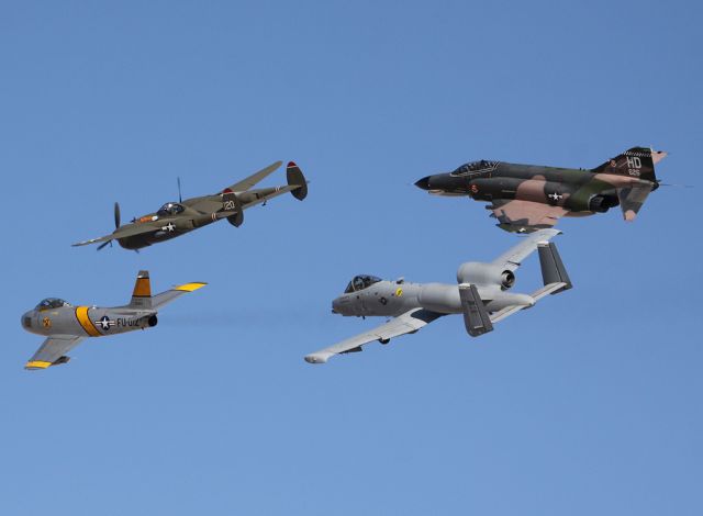 Lockheed P-38 Lightning —