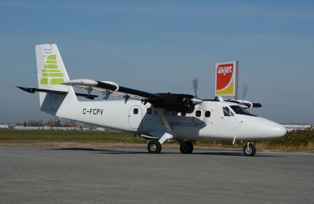 De Havilland Canada Twin Otter (C-FCPV) - Visiting CYHU on 03-11-2022