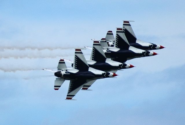 — — - USAF Thunderbirds