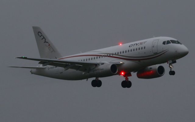 Sukhoi Superjet 100 (EI-FWA)