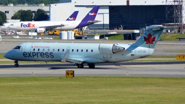 Canadair Regional Jet CRJ-200 (C-GTJA) - July 2018