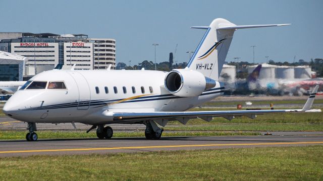 Canadair Challenger (VH-VLZ)