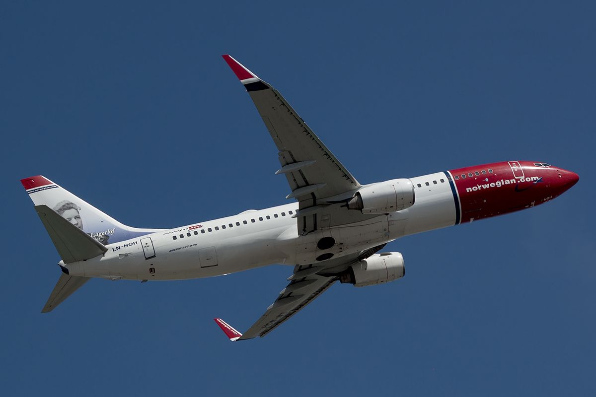 Boeing 737-700 (LN-NOH)