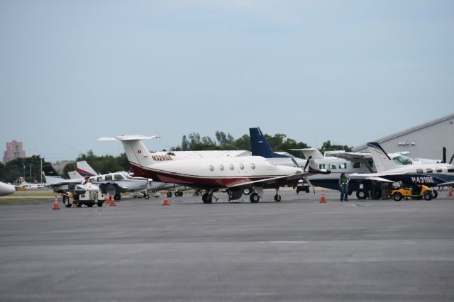 Pilatus PC-12 (N329SK)