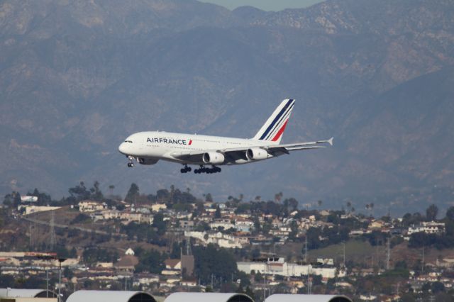 Airbus A380-800 (F-HPJE)