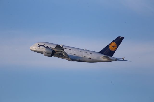 Airbus A380-800 (D-AIMK)