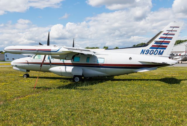 Mitsubishi MU-2 (N900M)