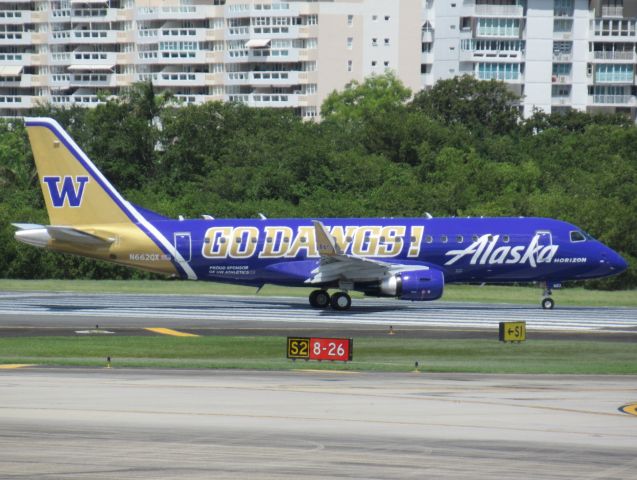 EMBRAER 175 (long wing) (N662QX)