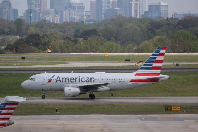 Airbus A319 (N711UW)