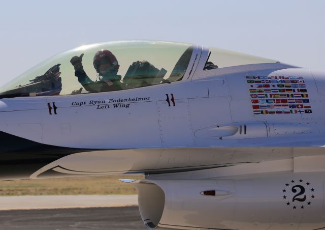 Lockheed F-16 Fighting Falcon — - USAF Thunderbirds at Thunder & Lightning Over Arizona at Davis Monthan AFB, 12 Mar 16.