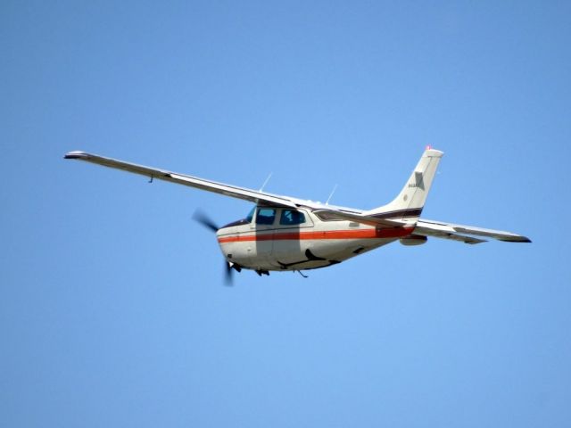 Cessna Centurion (N943AH)