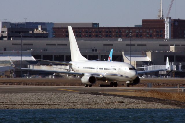 Boeing 737-700 (N737AT) - First time seeing Hillwood Airways at BOS. 