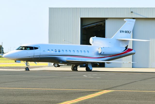 Dassault Falcon 900 (VH-MXJ)