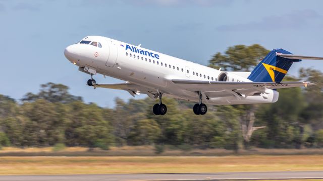 Fokker 70 (VH-NUZ)