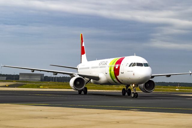 Airbus A321 (CS-TJF) - face to face