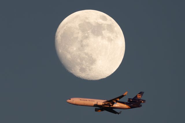 Boeing MD-11 —