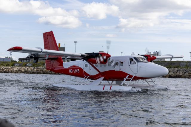 De Havilland Canada Twin Otter (HB-LWB)