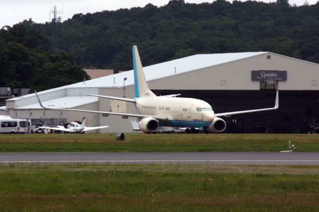 Boeing 737-700 (HL8222)