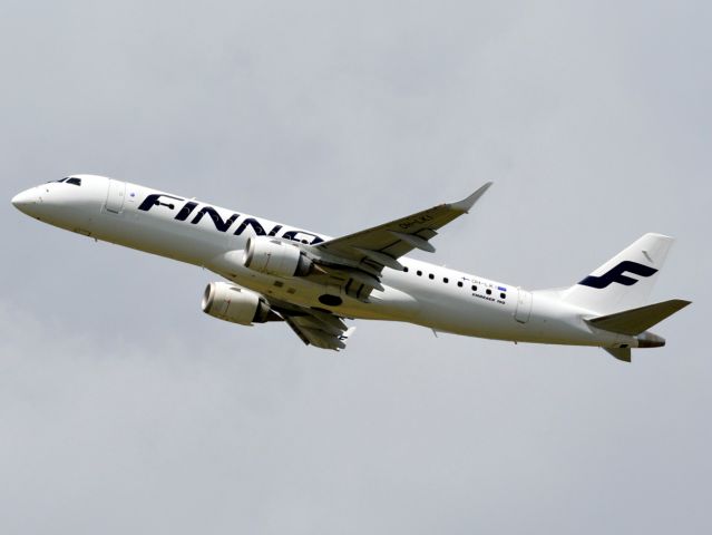 Embraer ERJ-190 (OH-LKI)