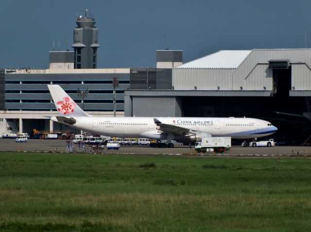 Airbus A330-300 (B-18353)