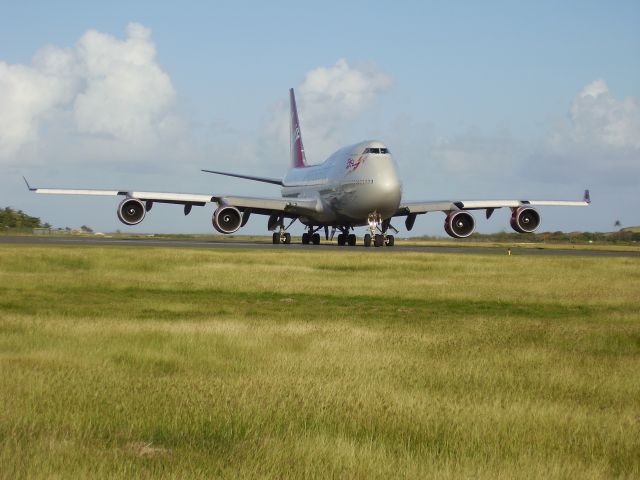 Boeing 747-400 (G-VROY)