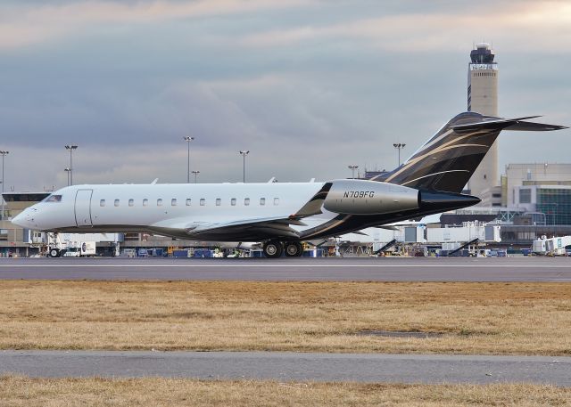 Bombardier Global Express (N709FG) - I love winglets and the ATC tower @ KBOS on FlightAware.Com !