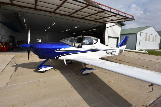 Cirrus SR-22 (N194CT)