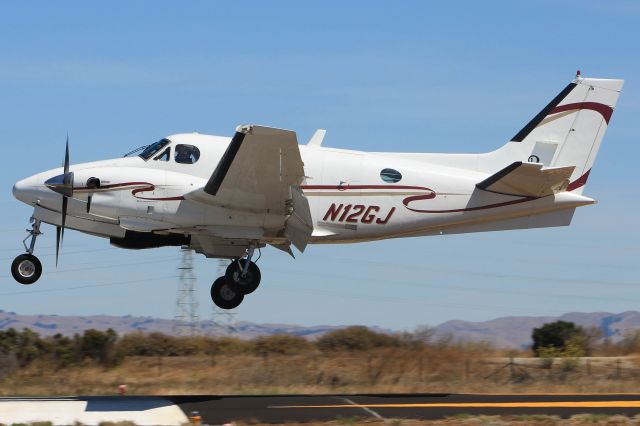 Beechcraft King Air 90 (N12GJ)