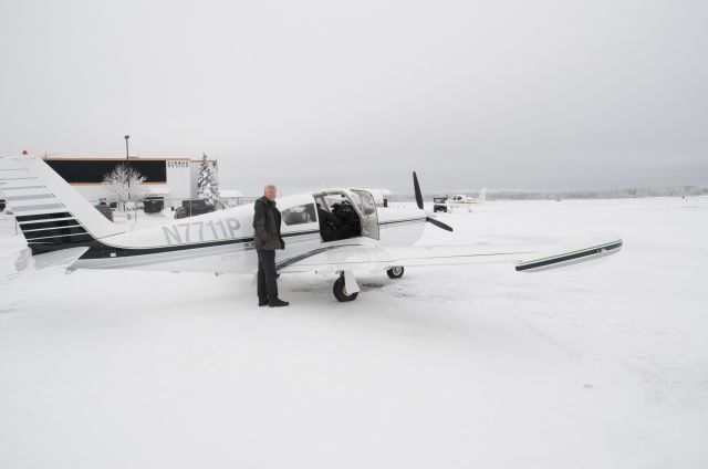 Piper PA-24 Comanche (N7711P)