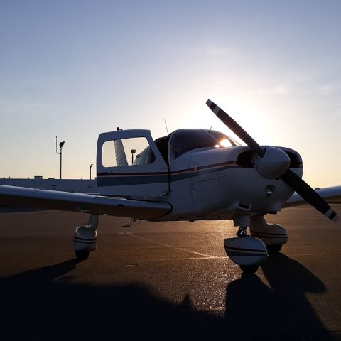 Piper Cherokee (N3048N)